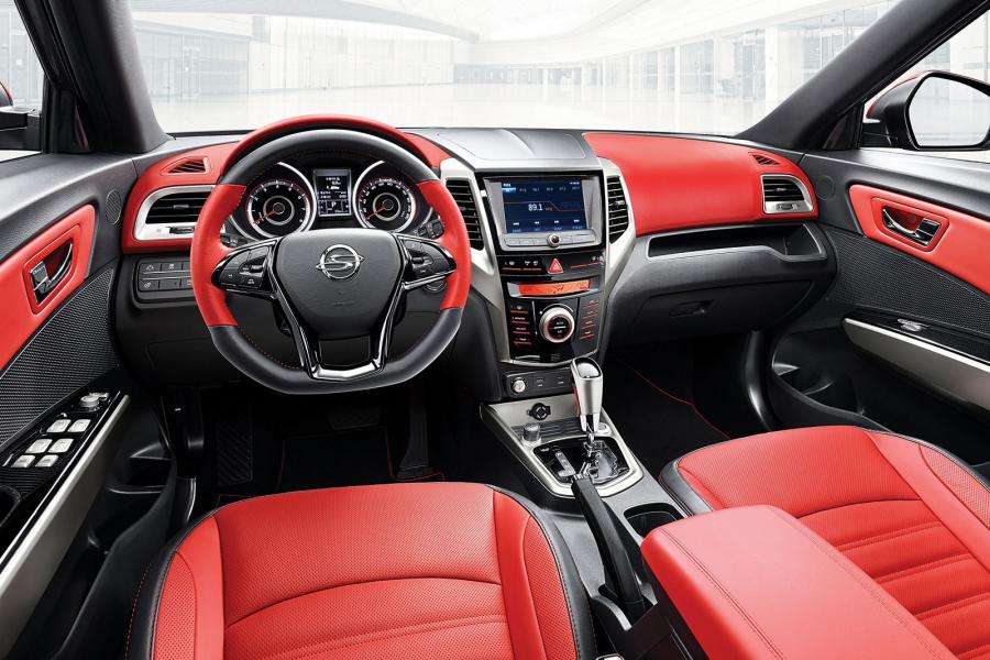  SsangYong Tivoli 2015 года  (KR) (фото 13 из 20)